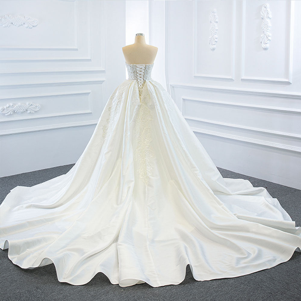 The Wedding Dress Wears Two Fishtail Tail Tube Tops 