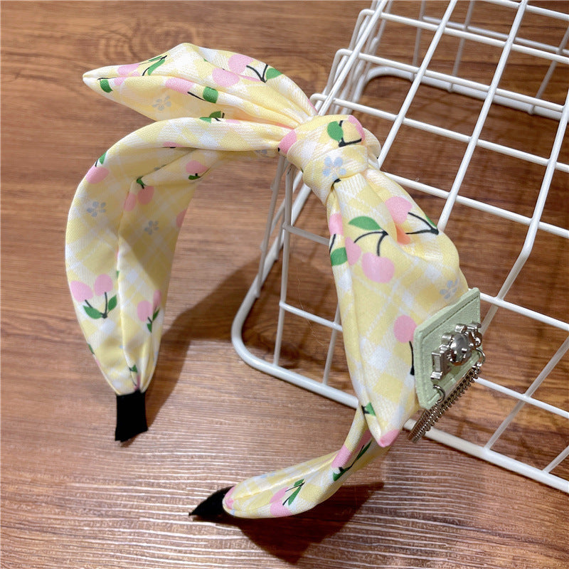 The New Fringed Headband Wears Fashionable